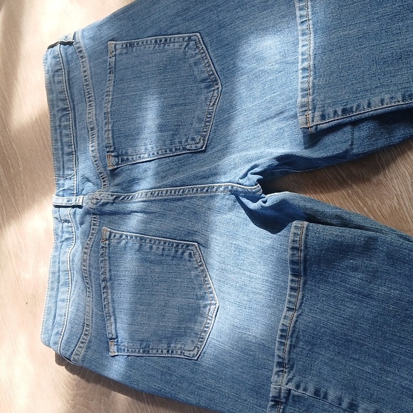 Free People We the Free Medium Wash Blue Women's Jeans Rise Crop Flare Size 30 - Picture 6 of 8